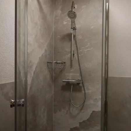 Daire Kindl Manuela *