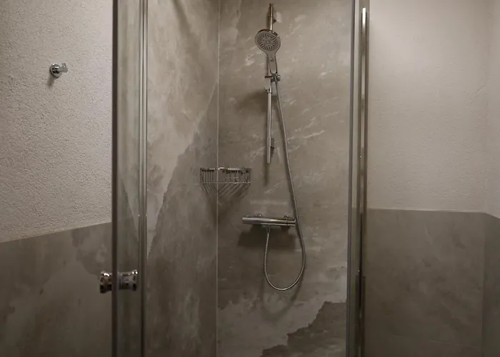 Daire Kindl Manuela *